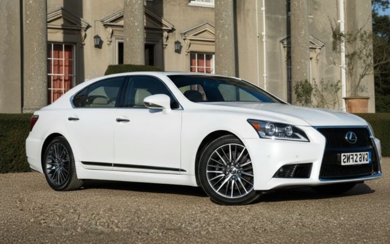 Lexus-LS-left