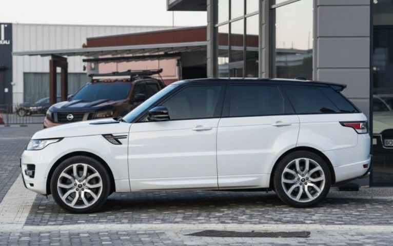 range-rover-sports-side